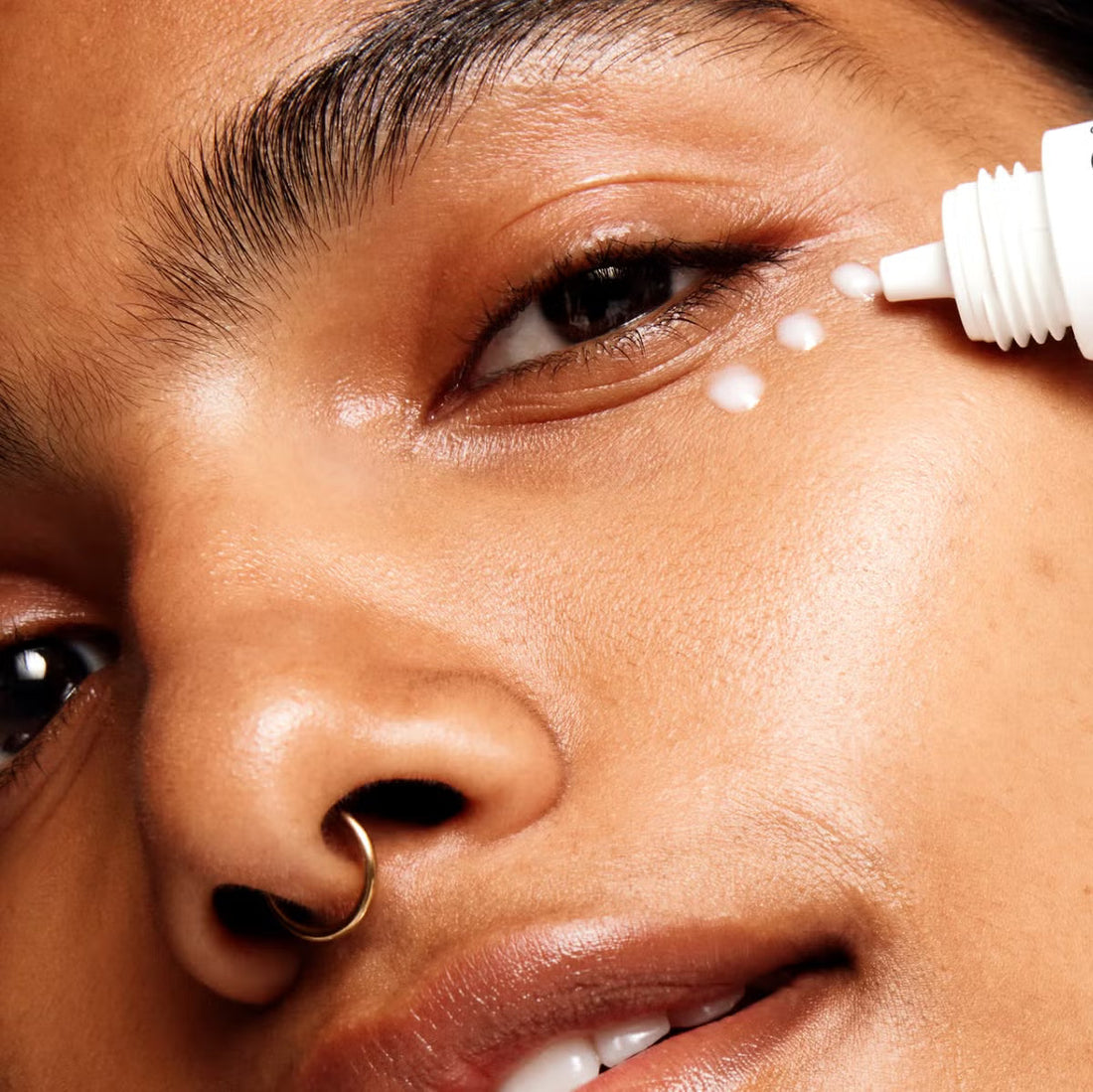 How to Reduce Dark Circles and Puffiness for a Brighter, Refreshed Look