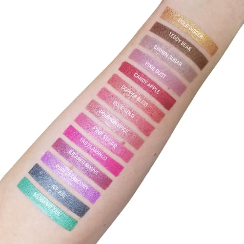 Aromi Hot Pink Metallic Liquid Lipstick | Magenta Lip Color with Shimmery Finish, Vegan, Cruelty-free, Long-Lasting and Smudge Proof (Fab Flamingo)