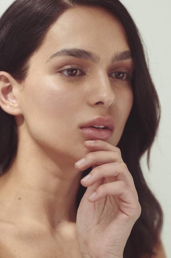 Henné Organics Lip Serum - Natural Antioxidant Oil Treatment for Smooth and Firm Lips