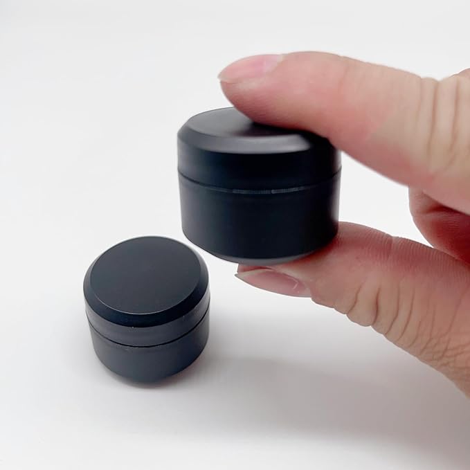 30 Pcs Cosmetic Jars Set, 10×5ml + 10×10ml + 10×15ml Empty Refillable Containers with Lids, Small Plastic Travel Pots for Face Cream, Lip Balm, Lotion, Powder, Glitter, DIY Crafts Storage