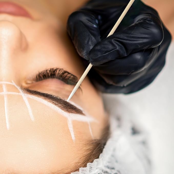 200PCS Pointed Cotton Swabs Wood Handle - Precision Tips for Nail Edge Cleanup - Sturdy Sticks for Gel Polish Correction & Cuticle Detailing, with Lint-Free Cotton for Makeup & Microblading