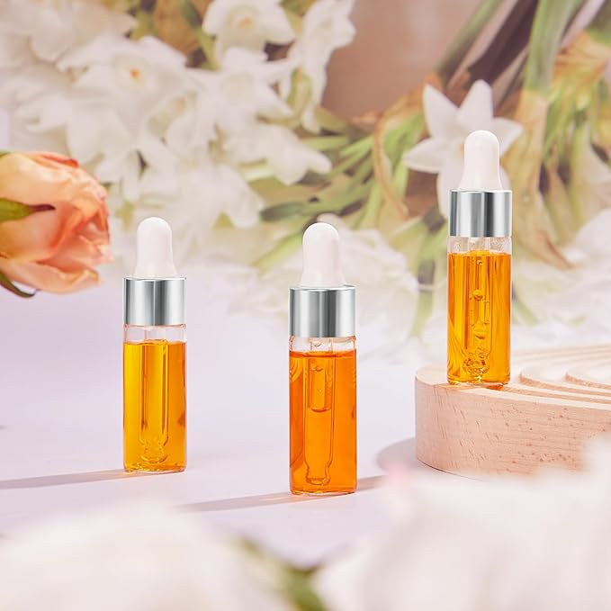 200 Pcs Mini Glass Oil Dropper Bottle Bulk, Clear Essential Small Empty Bottles Sample Containers Perfume Liquid Vials with Cap for Traveling (5 ml,Silver)