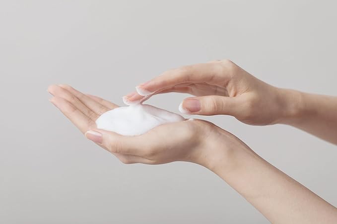 UIQ Biome Barrier Cleansing Foam, Facial Cleanser, Mild Hypoallergenic formula, Face Wash, Blackhead Remover, Moisturizing facial cleanser for All Skin Types 4.05 fl.oz(120ml)