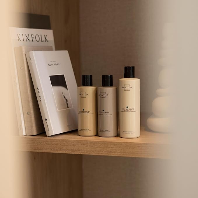 Fresh Linen Daily Moisture Shampoo| Dutch Made & Formulated Moisture Repairing Shampoo for Dry and Damaged Hair | Scent of Bergamot, Jasmine & Rose | 250 ml