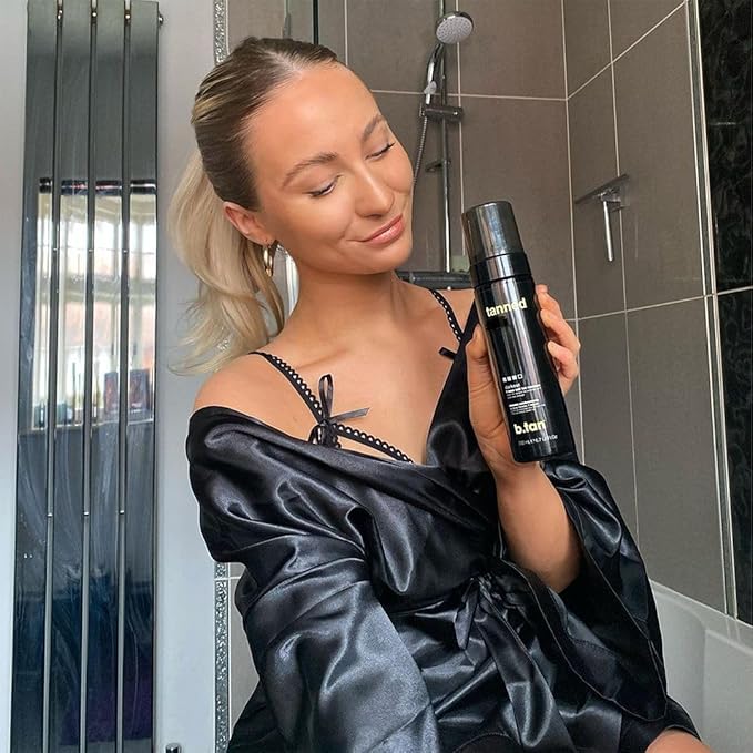 b.tan Dark & Long Lasting Self Tan Kit | Besties Bundle - Dark Tanning Mousse Duo with Mitt Applicator Glove, 1 Hour Express, Fast Sunless Tanner, Face & Body, No Fake Tan Smell, Vegan & Cruelty Free