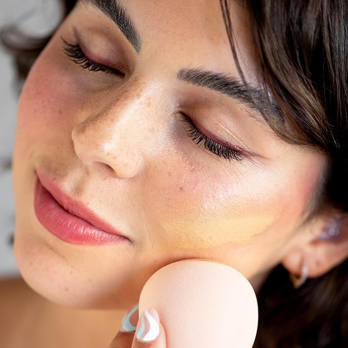 Ere Perez - Natural Jojoba Eye Pencil | Gentle, Soothing, Hydrating, Smooth, Blendable | Coconut Oil, Vitamin E | Vegan, Cruelty-Free, Clean Beauty (Copper)