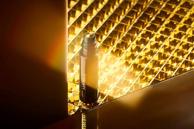 Henné Organics Lip Serum - Natural Antioxidant Oil Treatment for Smooth and Firm Lips