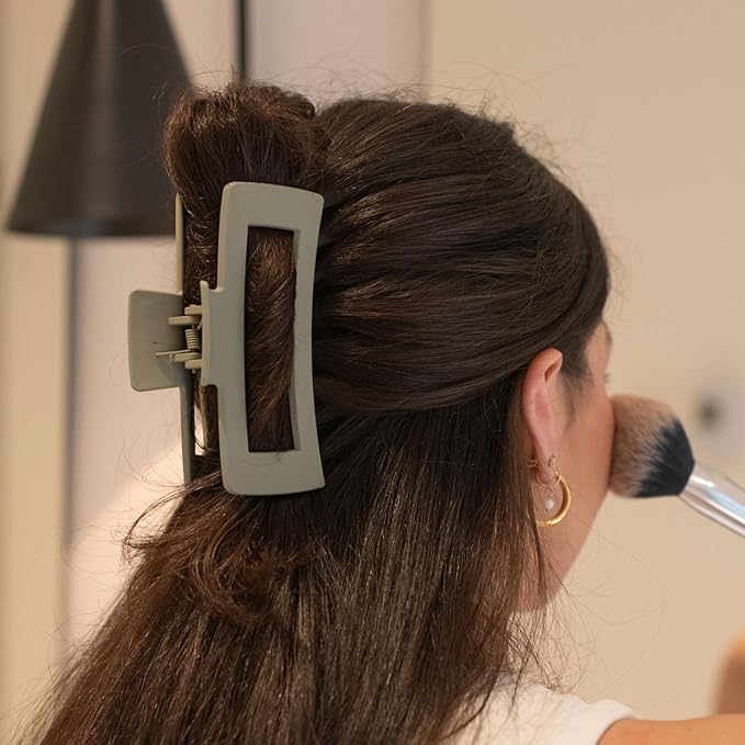 FRAMAR Green Hair Clips For Women Thick Hair - Extra Large Claw Clips for Thick Hair, Big Hairclips, Hairclips For Girls, Sage Green Accessories, Pinzas Para El Cabello - 4 Pack