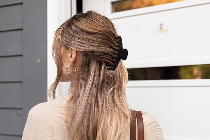 FRAMAR Large Claw Clips For Thick Hair – Large Hair Clip For Thick Hair, Big Hair Clips For Women, Hair Claws Clips For Women, Black Hair Clips, Black Claw Clip - 4 Pack Non Slip Matte Finish