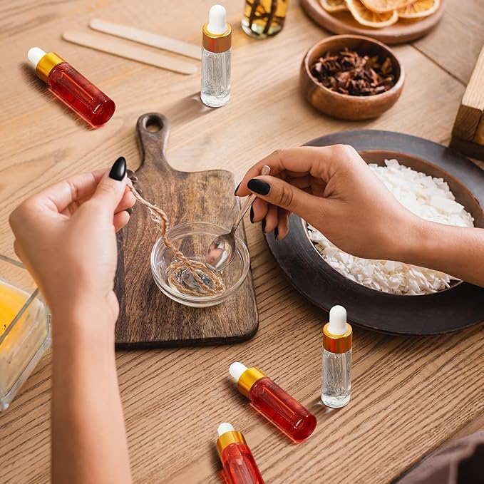 200 Pcs Mini Glass Oil Dropper Bottle Bulk, Clear Essential Small Empty Bottles Sample Containers Perfume Liquid Vials with Cap for Traveling (5 ml,Gold)