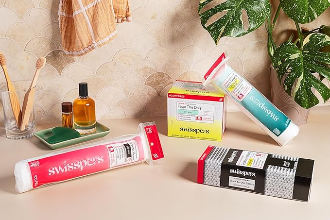 Swisspers Premium Cotton Rounds - 100% Chlorine Free Cotton Face Pads for Makeup, Nail Polish Removal - Dermatologist Tested and Hypoallergenic, Made in USA - 100 Pads (Pack of 3)