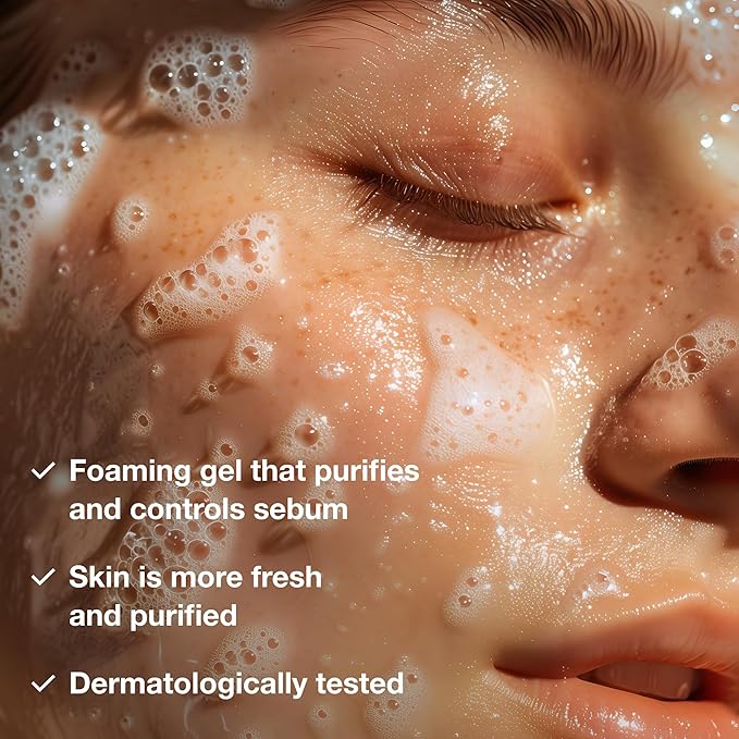 Phytomer Oligopur Purifying Cleansing Gel | Skin Balancing, Oil Absorbing Face Cleanser | Energizing Face Wash Prevents Dull Skin Tone | Safe, Natural Ingredients | Sustainable & Eco-Friendly | 150ml