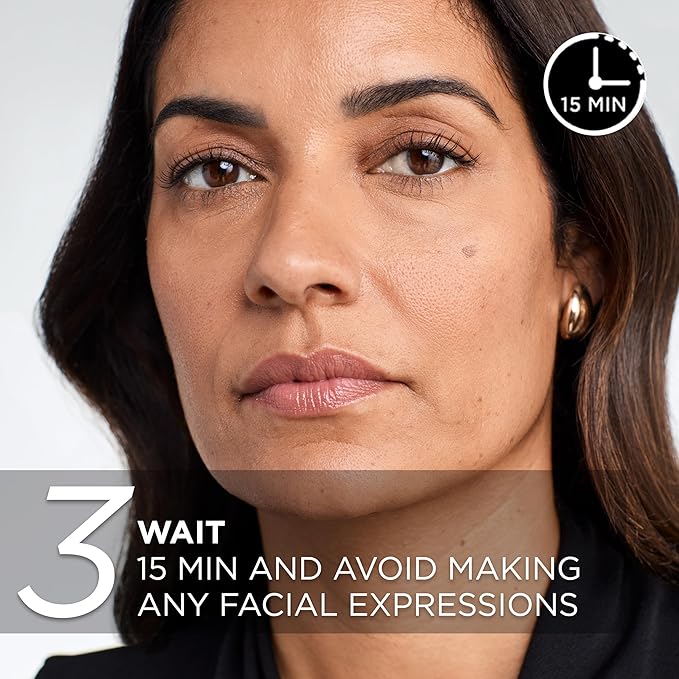 L'Oreal Paris Revitalift Triple Power Eye Bag Instant Eraser, Eye Tightener Treatment to Firm Bags, 0.5 oz + Moisturizer Sample