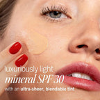 First Aid Beauty - Weightless Liquid Mineral Sunscreen with Zinc Oxide Broad Spectrum SPF 30, Luxuriously Light Ultra Sheer Tint for Everyday Use, Non-comedogenic, Safe for Sensitive Skin, 1.5 oz