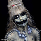 Mehron Makeup StarBlend Cake Makeup | Wet/Dry Pressed Powder Face | Powder Foundation | Black Body and Face Paint 2 oz (56g)